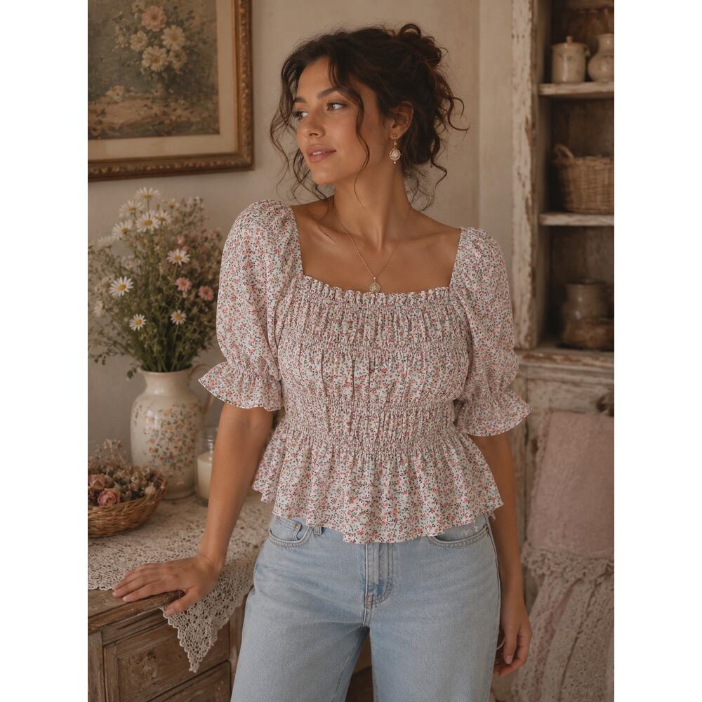 Love Notes White Floral Smocked Puff-Sleeve Crop Top Size M